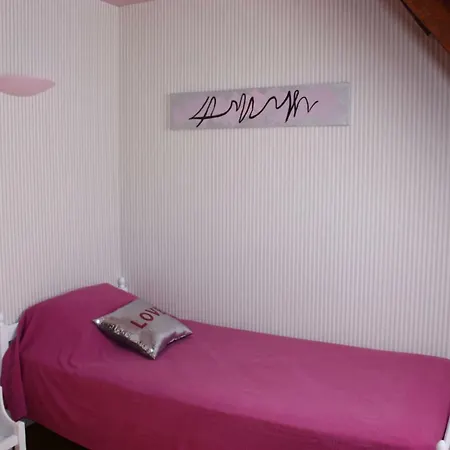 Semesterbostad Grand Rural Salmiech